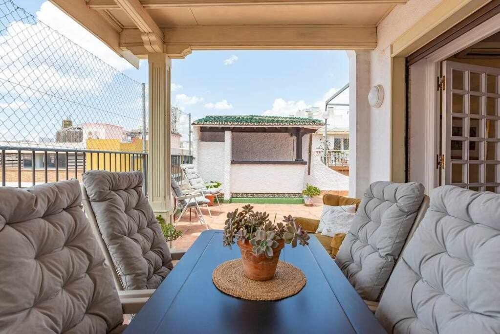 Апартаменты Atico Soho Maria Luisa Малага Экстерьер фото